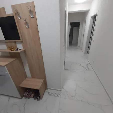 Xxl Centar 1 *